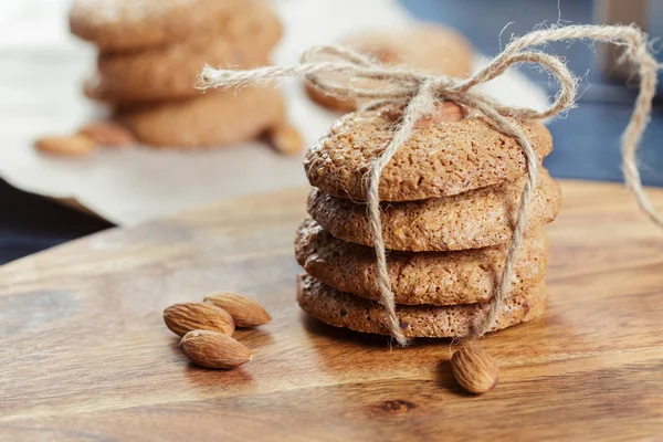 Hausgemachte Haferflockenplätzchen Mit Nüssen — Stockfoto