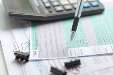 Vergi zamanı. Kavram görüntü.