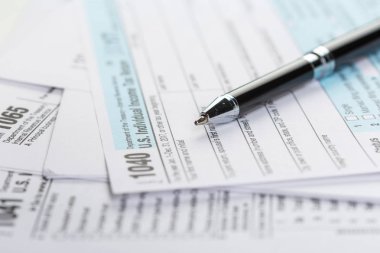 Vergi formları, yakın çekim