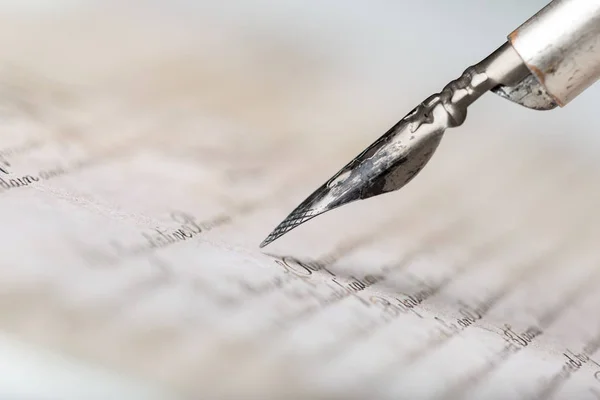 Pluma Estilográfica Una Carta Manuscrita Antigua — Foto de Stock