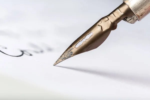 Pluma Estilográfica Una Carta Manuscrita Antigua — Foto de Stock