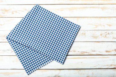 ahşap arka plan üzerinde masa örtüsü Tekstil üstten görünüm