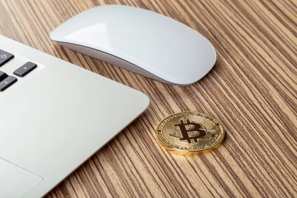 Bitcoin cryptocurrency parlak arka plan, iş kavramı üzerinde