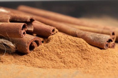 yakından görmek kuru tarçın sopa 