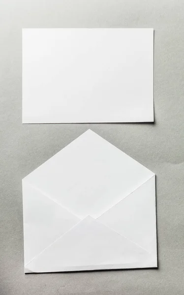 Nieuwe Witte Blanco Enveloppen — Stockfoto