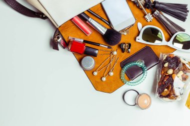 Kadının çanta Inside out