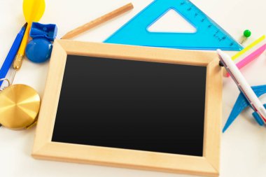 Aksesuar ve Not Defteri ile seyahat kavramı 
