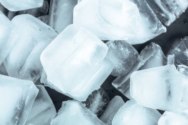 Buz küpleri arka plan üzerinde yakın çekim