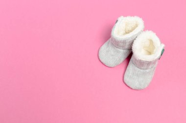 Parlak pembe çocuk giyim