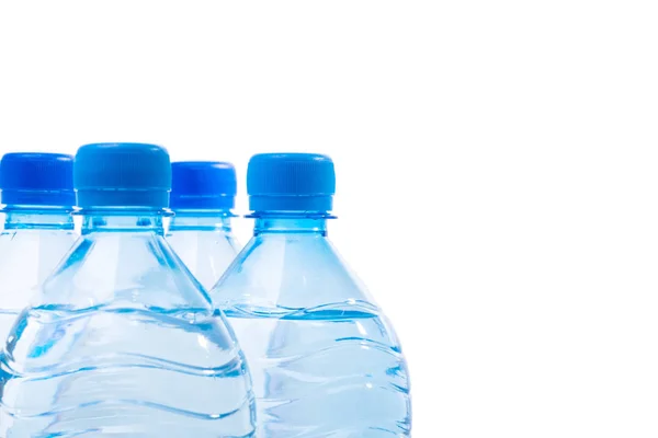 Plastic Flessen Water Geïsoleerd Witte Achtergrond — Stockfoto