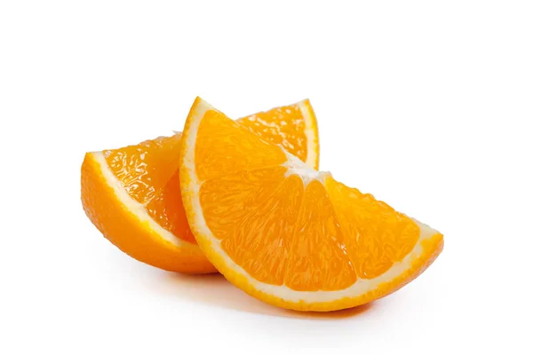 Verse Sinaasappelschijfjes Geïsoleerd Witte Achtergrond — Stockfoto