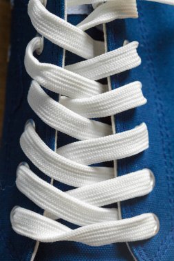 yeni spor ayakkabıları yakın çekim