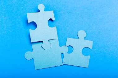 Kavram bulmaca. Parlak arka plan