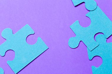 Bulmaca kavramı, parlak parçalar