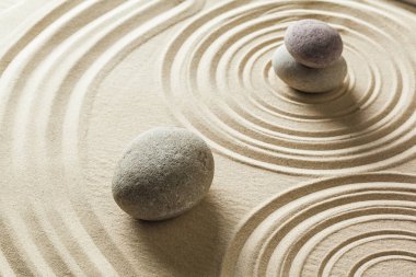 Kum Zen bahçe taşları