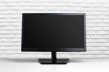 tablo üzerinde bilgisayarın Monitörü kapat