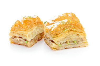 Beyaz arka plan üzerinde izole Türk tatlılar