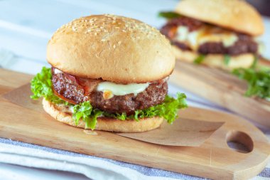 lezzetli ve iştah açıcı hamburger