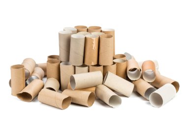 Beyaz arka plan üzerinde boş tuvalet kağıdı