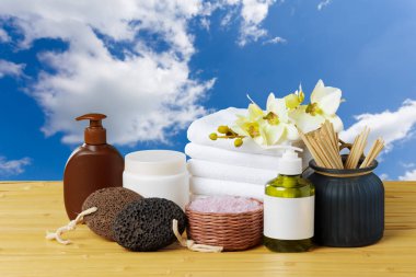 Tahta masadaki spa tedavisinin bileşimi