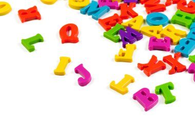 renkli oyuncak alfabesi harfleri