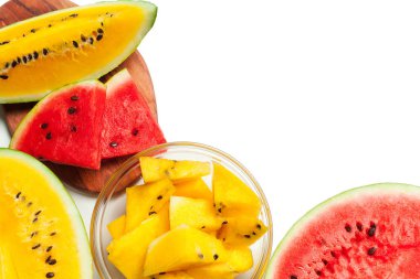 Kırmızı ve sarı karpuz