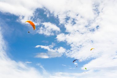 paraplane uçan yüksek up