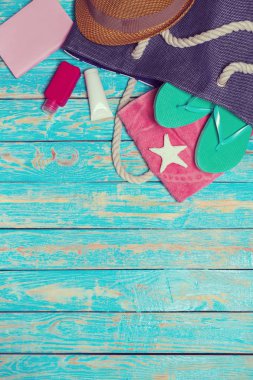 Plaj eşyalarıyla yaz tatili geçmişi