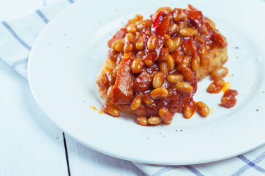  Domates soslu beyaz fasulye.