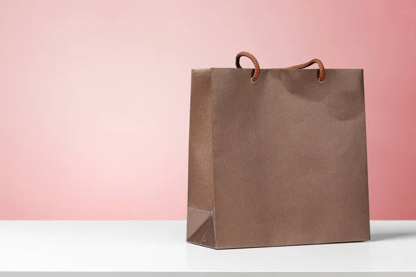 Bolsa Compras Sobre Fondo Rosa —  Fotos de Stock