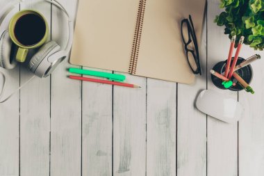 Ahşap iş Danışma üstten görünüm ile boşaltmak