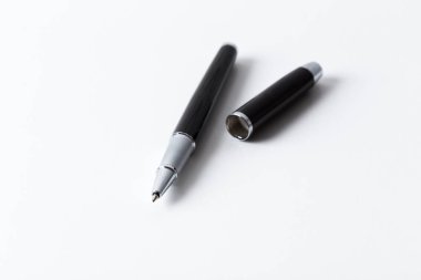 Beyaz Kağıt arka plan üzerinde kalem Close-up