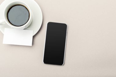 Kahve fincanı ile yer ile boş kartı