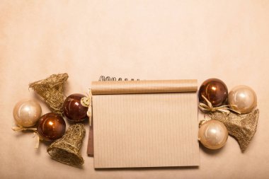 Tebrik kartı Noel süslemeleri ile alay etmek yukarıya