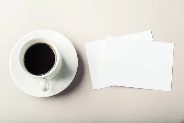 Cartões Visita Branco Com Xícara Café — Fotografia de Stock