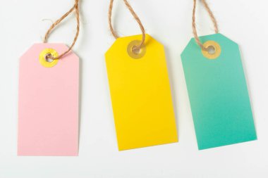 beyaz izole etiketleri kapat