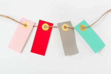 beyaz izole etiketleri kapat