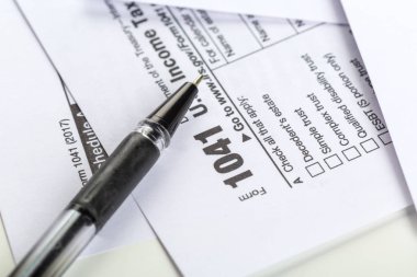 Vergi formları, yakın çekim