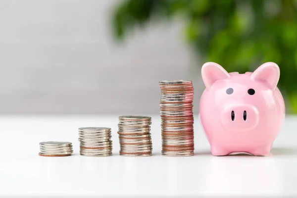 Piggy Bank Coin Table — Stock Photo, Image