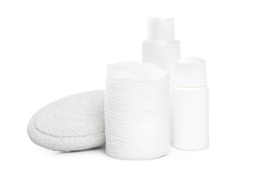 Beyaz arkaplanda spa bileşimi