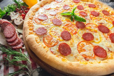 Pepperoni Pizza yakın plan. 