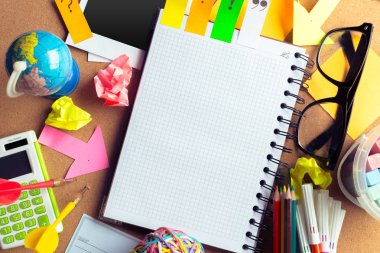 İleti örneği nesneleri dolu bir sanatçı ve Danışma