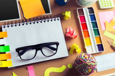 İleti örneği nesneleri dolu bir sanatçı ve Danışma