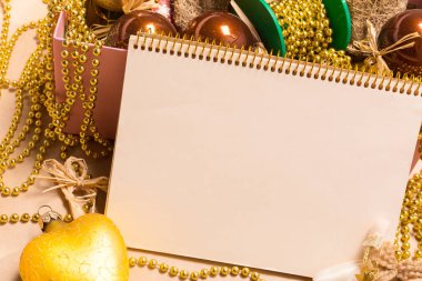 Tebrik kartı Noel süslemeleri ile alay etmek yukarıya