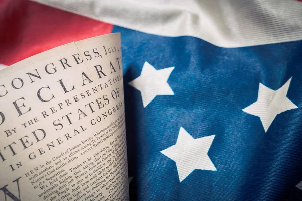Declaración Independencia Los Estados Unidos Sobre Bandera Betsy Ross —  Fotos de Stock