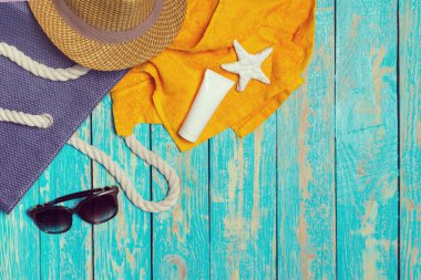 Plaj eşyalarıyla yaz tatili geçmişi