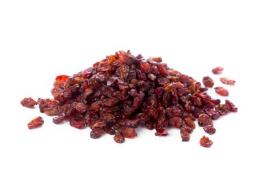 Beyaz arka plan üzerinde yakından görmek izole kuru üzüm