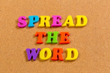 renkli oyuncak alfabesi harfleri