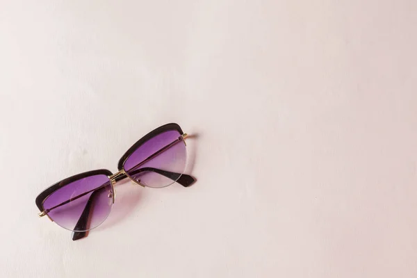 Sonnenbrille Auf Pastellfarbenem Hintergrund Modesommer Kommt — Stockfoto