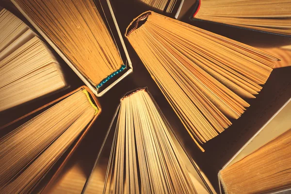 kitapların arka plan yığını 